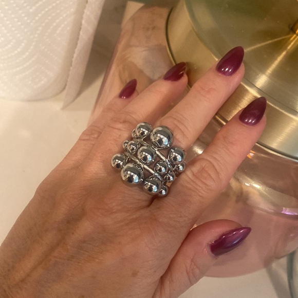 Silver Statement Ring - Picture 2 of 10